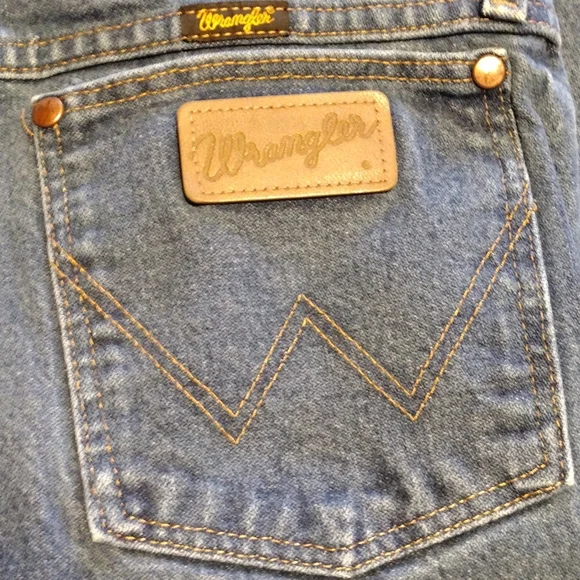 Like New Men's Wrangler Cowboy Cut Original Fit Jeans👖 🤠 - Picture 4 of 7